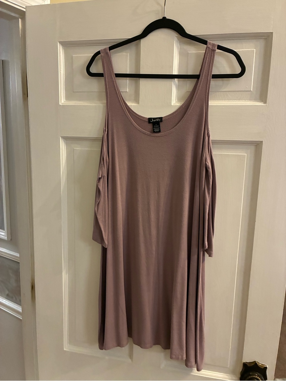 Women’s Justify Brand Cold-Shoulder Mauve Swing Dress Size Medium